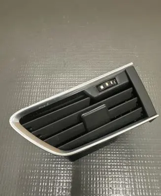 Peugeot 508 Dash center air vent grill 9686457377 A1010107
