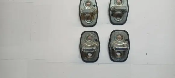 Citroen C5 Rear door lock loop/hook striker 9655466380
