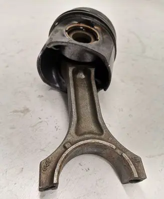 BMW 7 G11 G12 Piston 