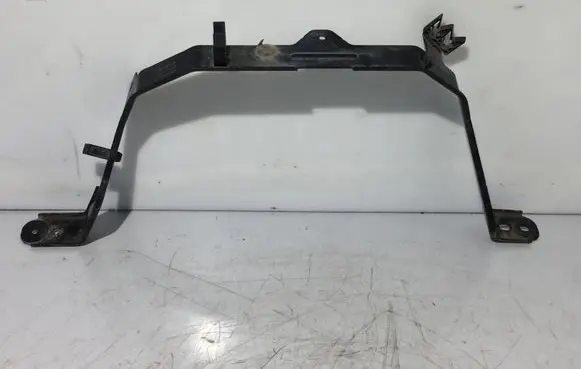 Peugeot Expert Bracket in trunk/boot 9806704680 KA124209000104