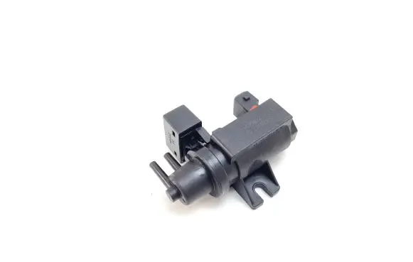 BMW 5 E60 E61 Turbo solenoid valve 70057903 7796634