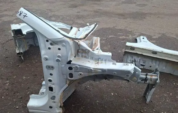Front quarter panel