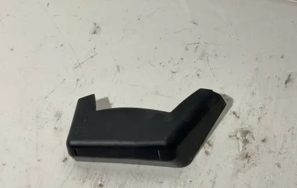 Porsche Macan (95B) Rear/tail light trim molding 18959601 95B945425D