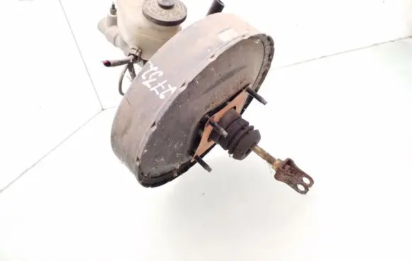 Toyota RAV 4 (XA10) Brake booster 81502200 5302