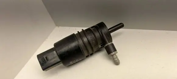 BMW 5 F10 F11 Windscreen/windshield washer pump 8362154 00801712 7918