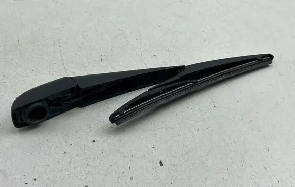 Toyota Auris E180 Rear wiper blade 