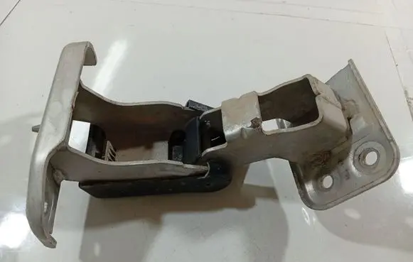 Peugeot Expert Tailgate/trunk/boot hinge 