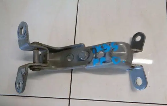 Hyundai ix35 Front door hinge set 