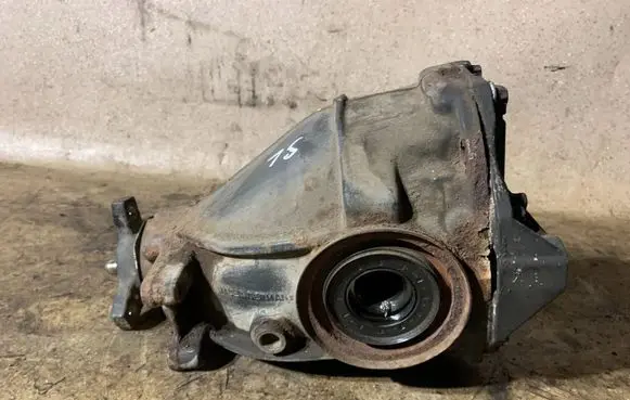 Mercedes-Benz SL R230 Rear differential A2303511108 A2303510005