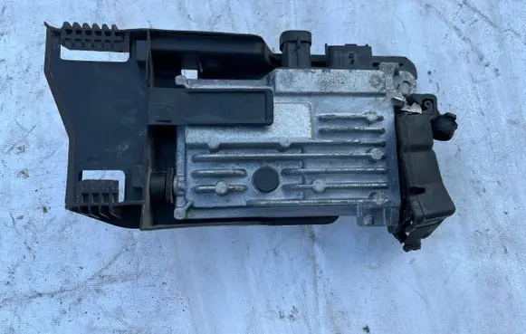 Citroen C4 II Picasso Start/Stop control module 9810858380