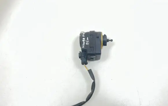 Citroen Xsara Picasso Headlight level adjustment motor PA66GF30