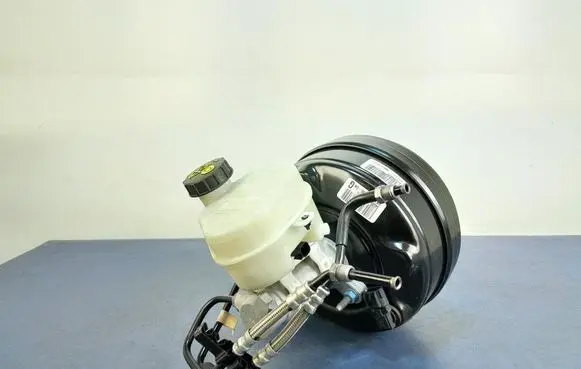 Ford Mustang VI Brake booster FR3C2B195GK