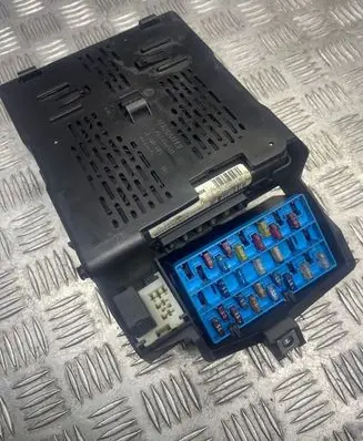 Renault Scenic I Fuse box set 7703397911 1096046