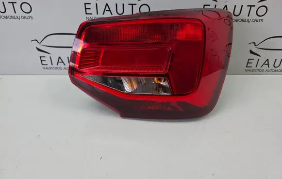 Rear/tail lights