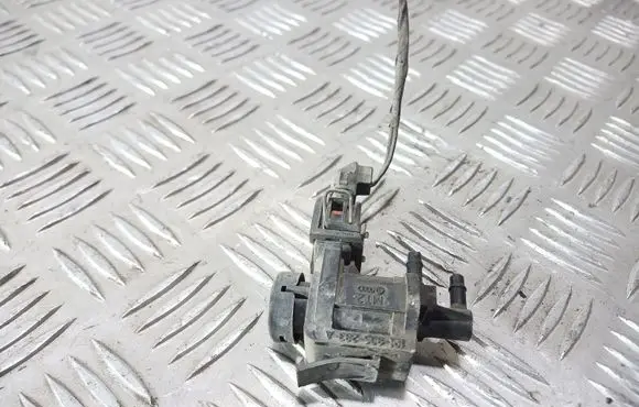 Vacuum valve
