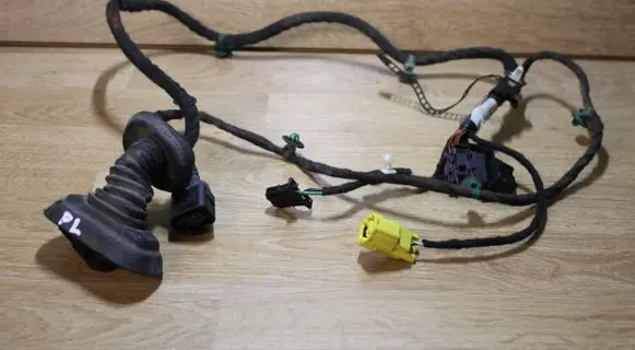 Audi A4 S4 B7 8E 8H Front door wiring loom