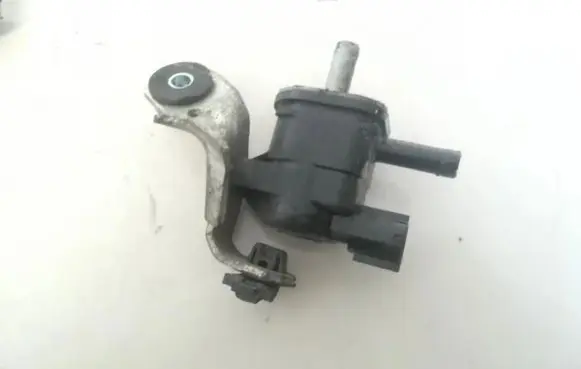 Toyota Auris 150 Valve vacuum 9091012276 90910-12276