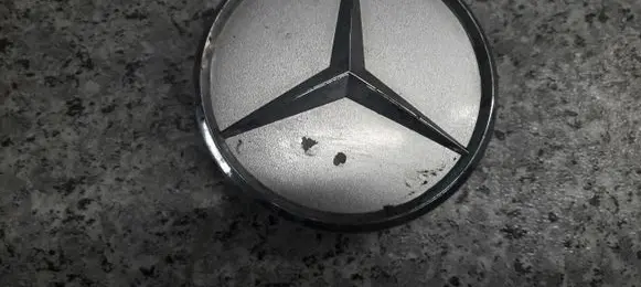 Mercedes-Benz C W203 Wheel nut cap/cover 