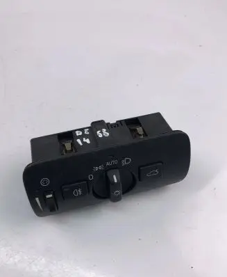 Volvo V40 Light switch 30739424