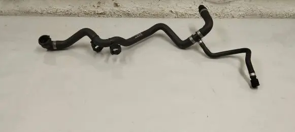 Mercedes-Benz GLE (W166 - C292) Engine coolant pipe/hose A2435001200