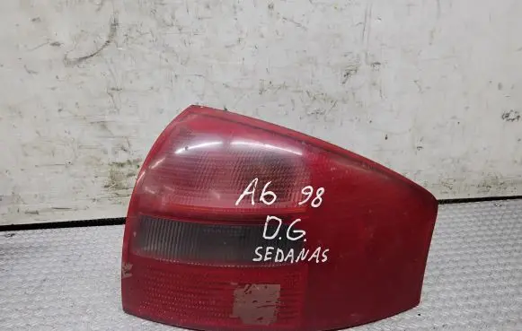 Rear/tail lights