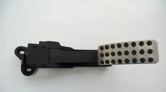 Mercedes-Benz R W251 Accelerator throttle pedal A1643000104