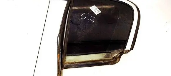 Volkswagen PASSAT B6 Rear vent window glass