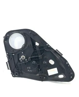 Rear door manual window regulator