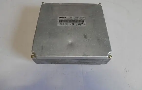 Alfa Romeo 156 Engine control unit/module 026120470525V6