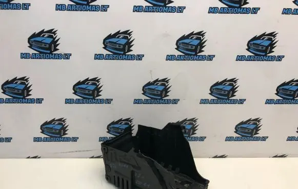 Volvo V70 Battery box tray 31299867