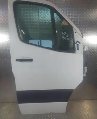 Mercedes-Benz Sprinter W907 W910 Front door