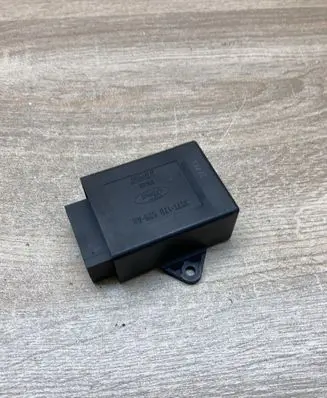 Ford Mondeo Mk III Light module LCM 3S7T17D539AB D3L0A
