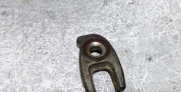 Nissan Juke I F15 Fuel Injector clamp holder