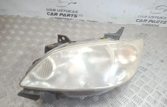 Mazda MPV II LW Headlight/headlamp