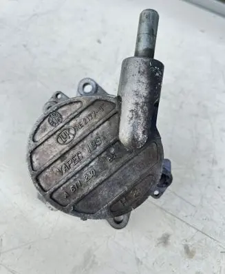 Mercedes-Benz Vito Viano W638 Vacuum pump A611230