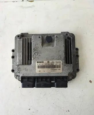 Opel Vivaro Engine control unit/module 8200389519 1039S04808 0281011529