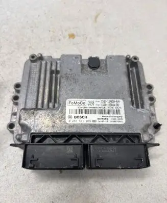 Ford Focus Engine control unit/module CV6A12B684BB CV6112A650AVA 0261S11069