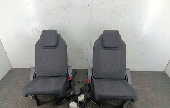 Peugeot 5008 Third row seats