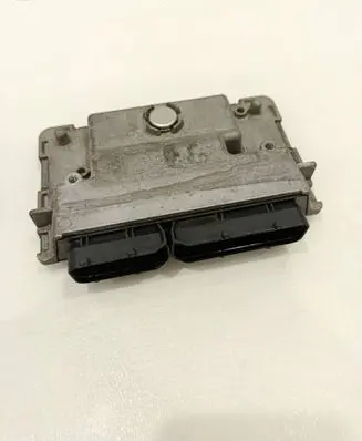 Skoda Fabia Mk2 (5J) Engine control unit/module 03E906019C 5WA11004