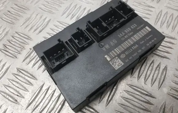 Volkswagen PASSAT B7 Comfort/convenience module 3AA959433