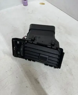 Audi A6 S6 C5 4B Dash center air vent grill 4B1820902