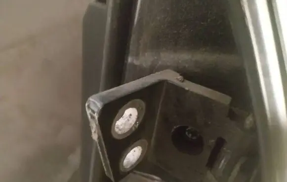Peugeot 607 Rear door lower hinge