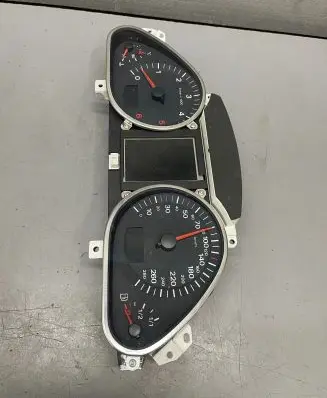 Audi A6 S6 C6 4F Speedometer (instrument cluster) 4F0920933J 503001721801 4F0910930C