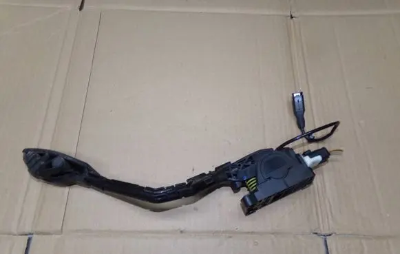 Peugeot 407 Accelerator throttle pedal 9650341780