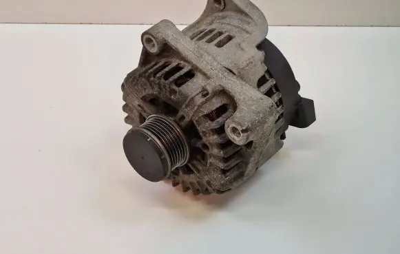 BMW 5 F10 F11 Generator/alternator 8507624 12318507624 2608669D