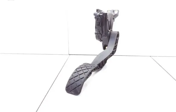 Audi A3 S3 8L Accelerator throttle pedal 1J1723503H