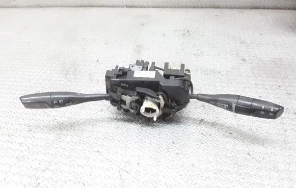 KIA Sportage Wiper turn signal indicator stalk/switch 4643111000