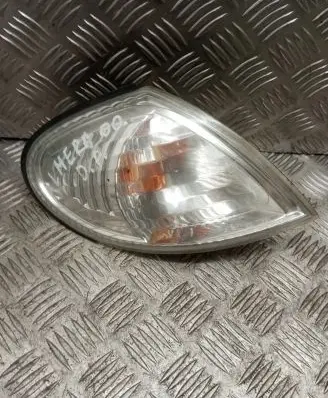 Nissan Almera N16 Front indicator light