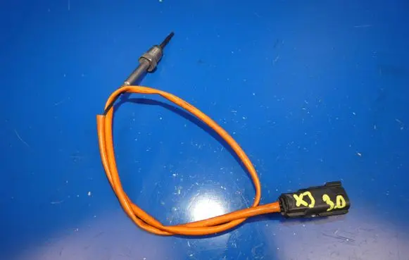 Jaguar XJ X351 Exhaust gas temperature sensor 9X2312B591BC