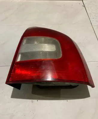 Skoda Octavia Mk2 (1Z) Rear/tail lights 1Z9945258 27592202